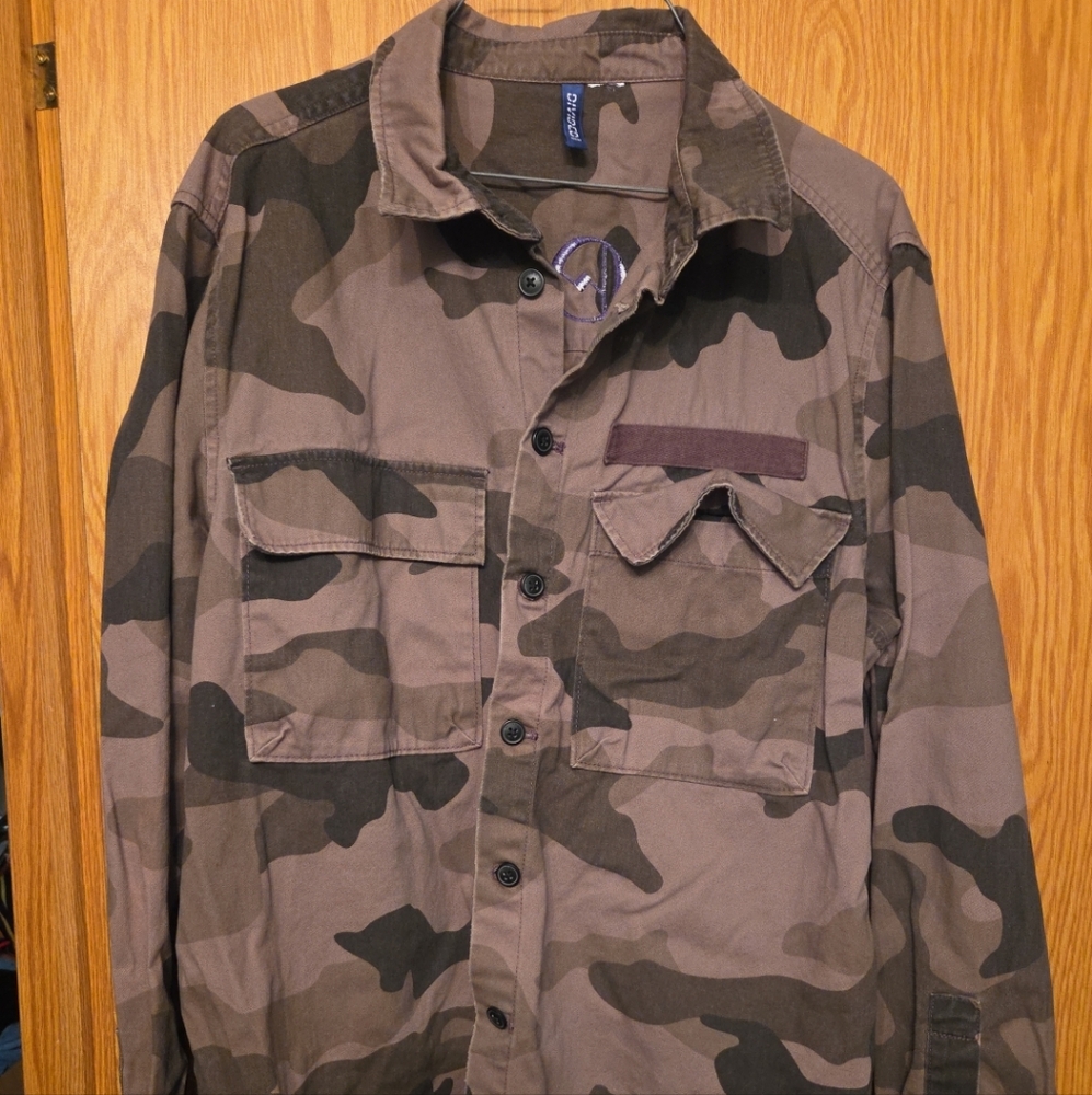 divided mens camo military jacket move it or lose it it's not my problem